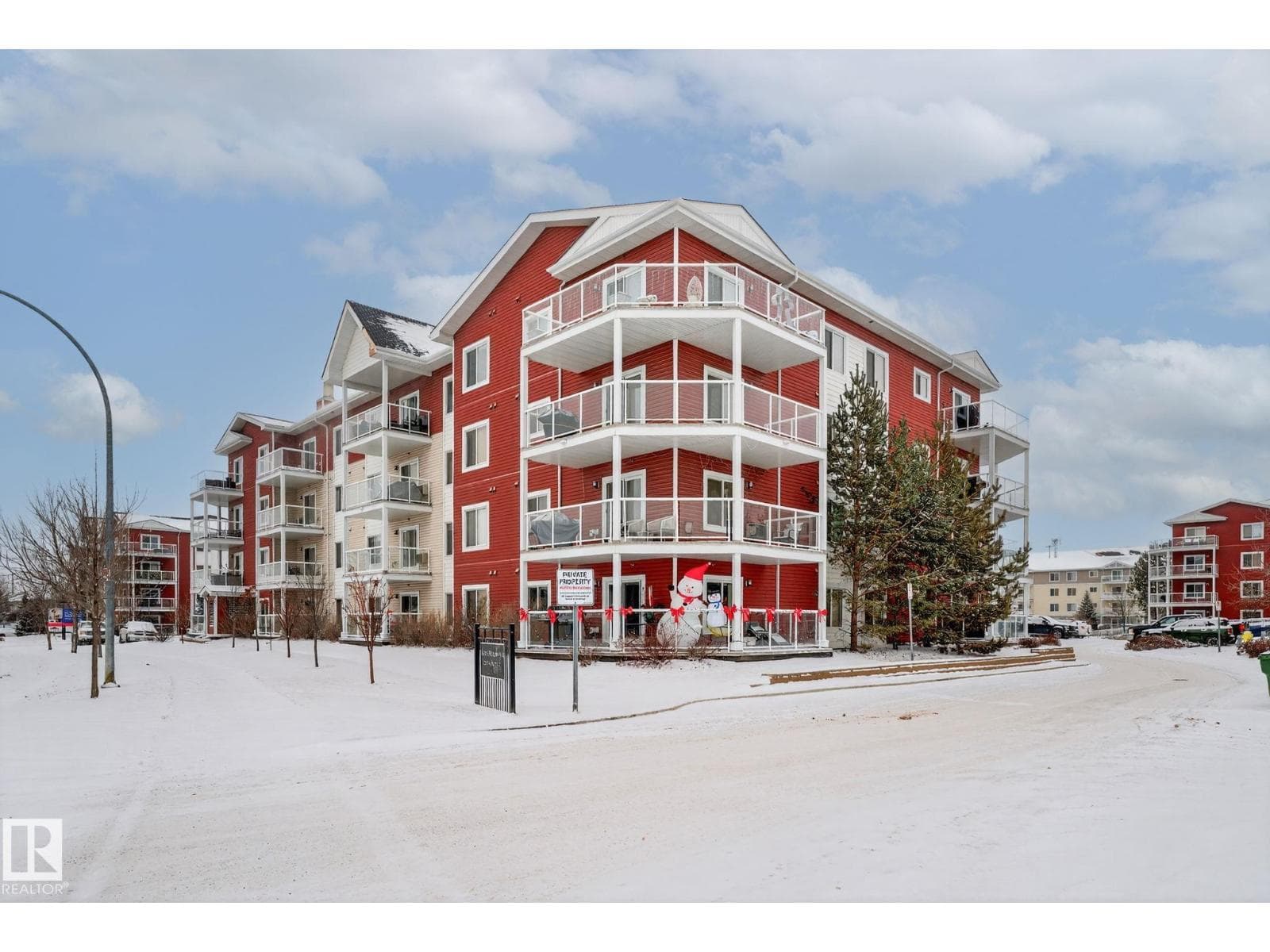 #104 2207 44 AV NW NW - Main photo, Edmonton, Alberta