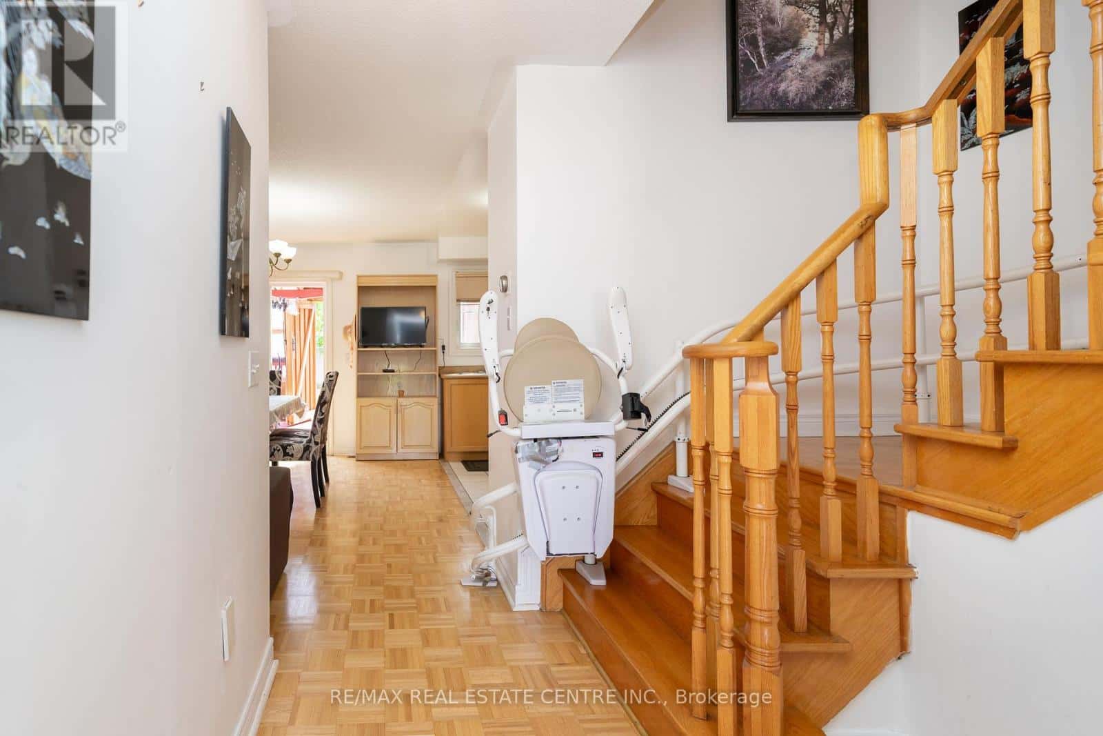 83 CHECKERBERRY CRESCENT — Brampton (Sandringham-Wellington), Ontario - Photo 4 of 31