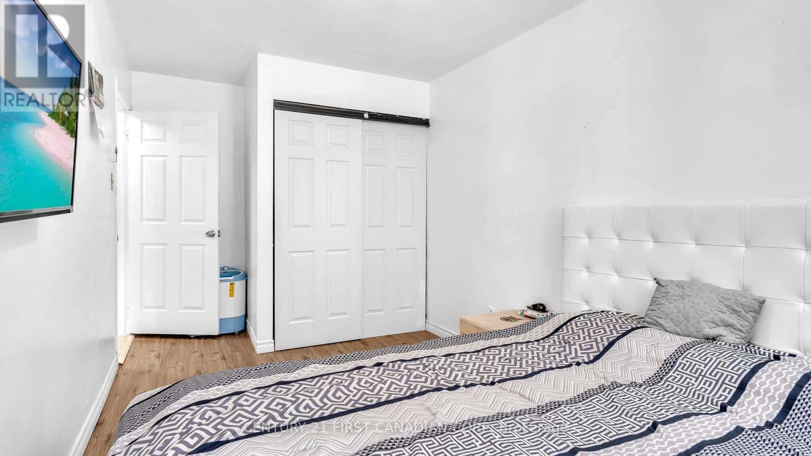 87 - 1096 JALNA BOULEVARD — London South (South X), Ontario - Photo 4 of 23