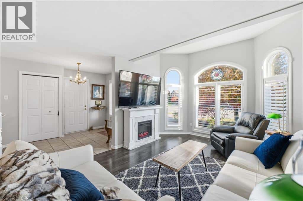 14 DUNTON Lane — Paris, Ontario - Photo 5 of 32