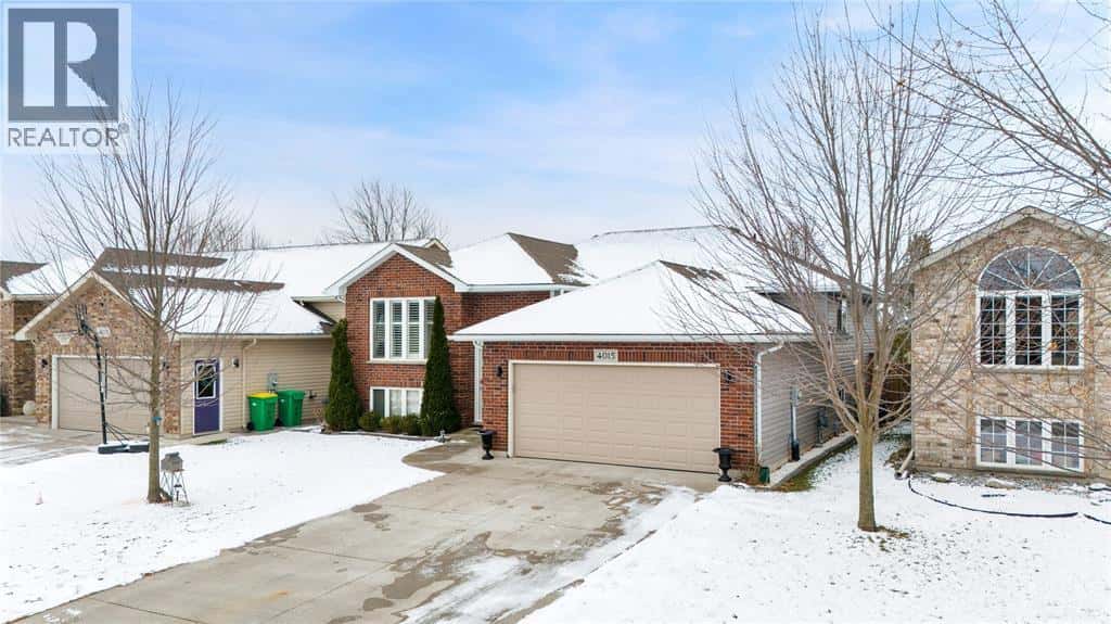 4015 ROSEMOUNT DRIVE — Petrolia, Ontario - Photo 3 of 38