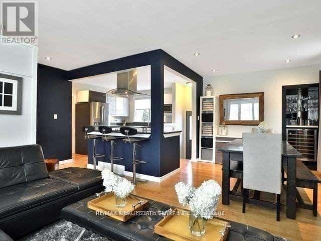 4350 ELM CRESCENT — Burlington (Shoreacres), Ontario - Photo 4 of 9