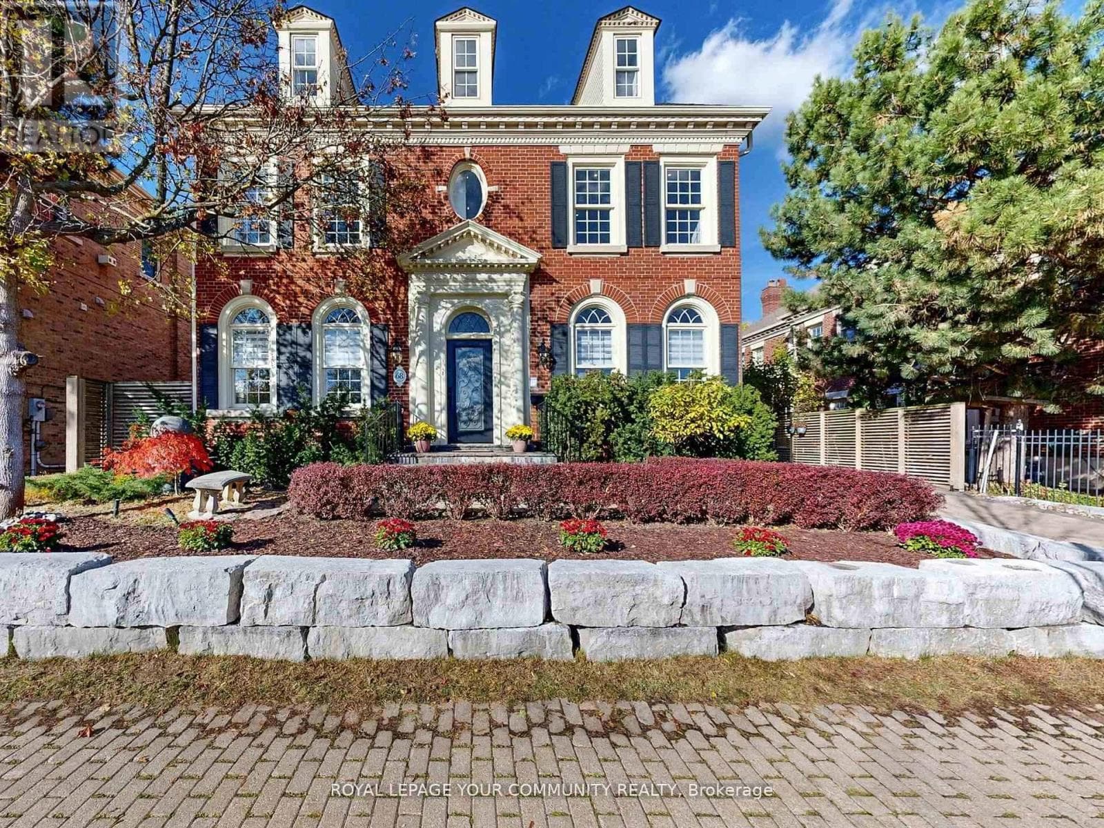 68 REGENT STREET — Richmond Hill (Mill Pond), Ontario - Main photo