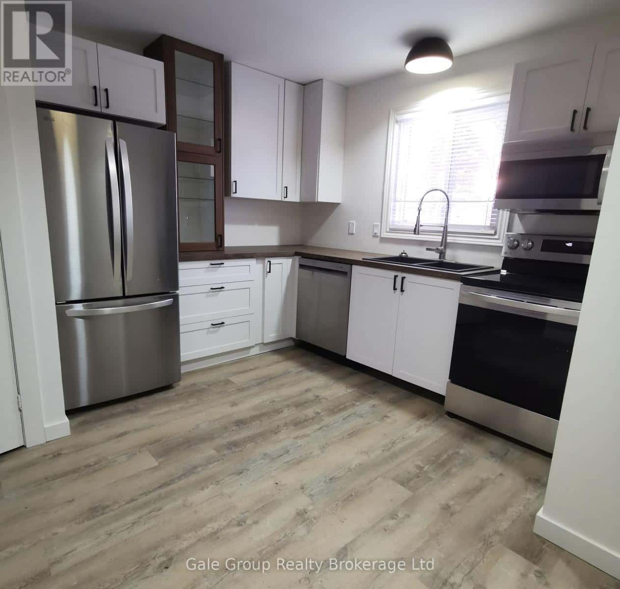 6 - 125 BAY STREET — Woodstock (Woodstock - South), Ontario - Photo 4 of 35