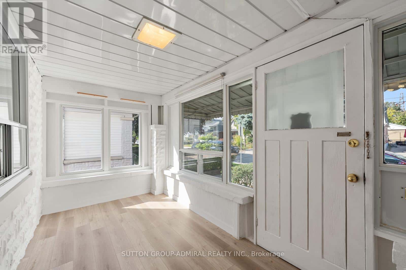 87 PRITCHARD AVENUE — Toronto (Rockcliffe-Smythe), Ontario - Photo 2 of 25