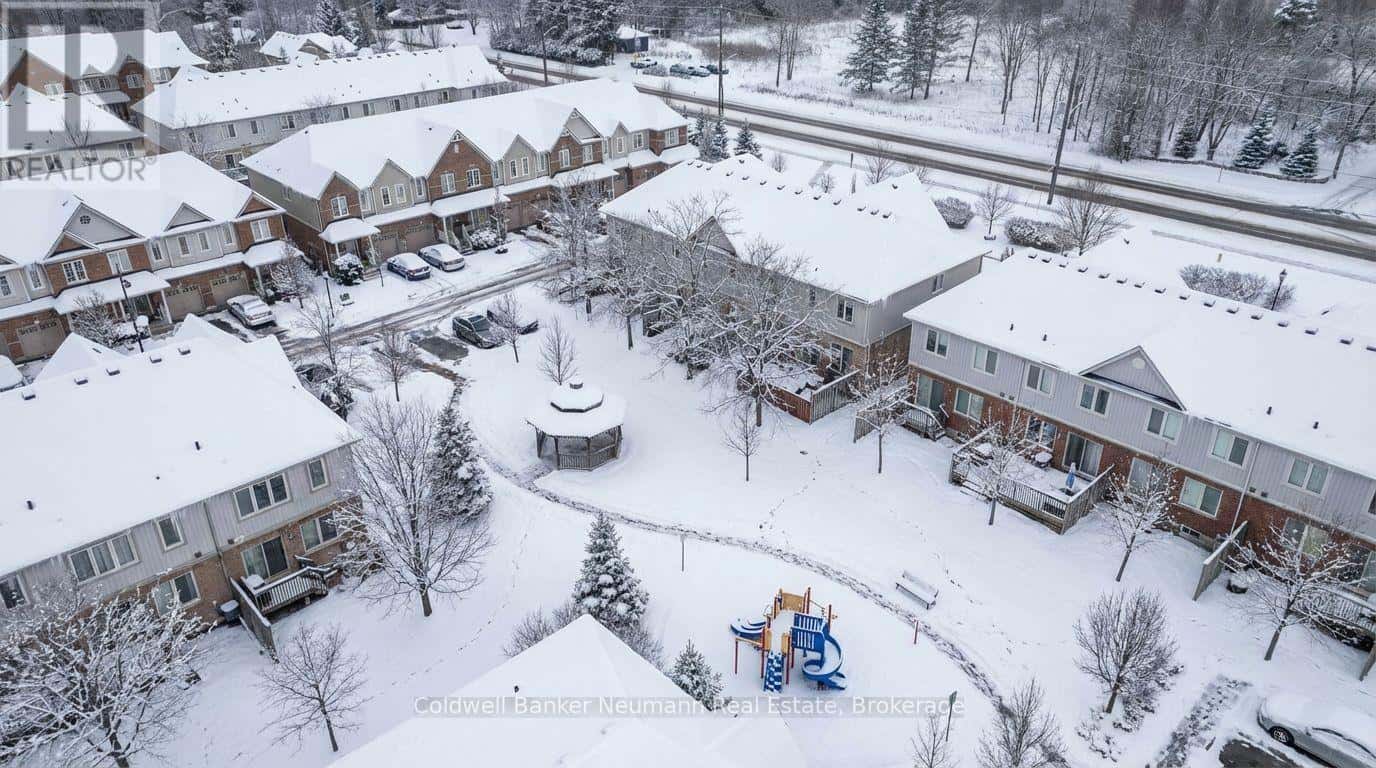 71 - 1035 VICTORIA ROAD S — Guelph (Kortright East), Ontario - Photo 3 of 33