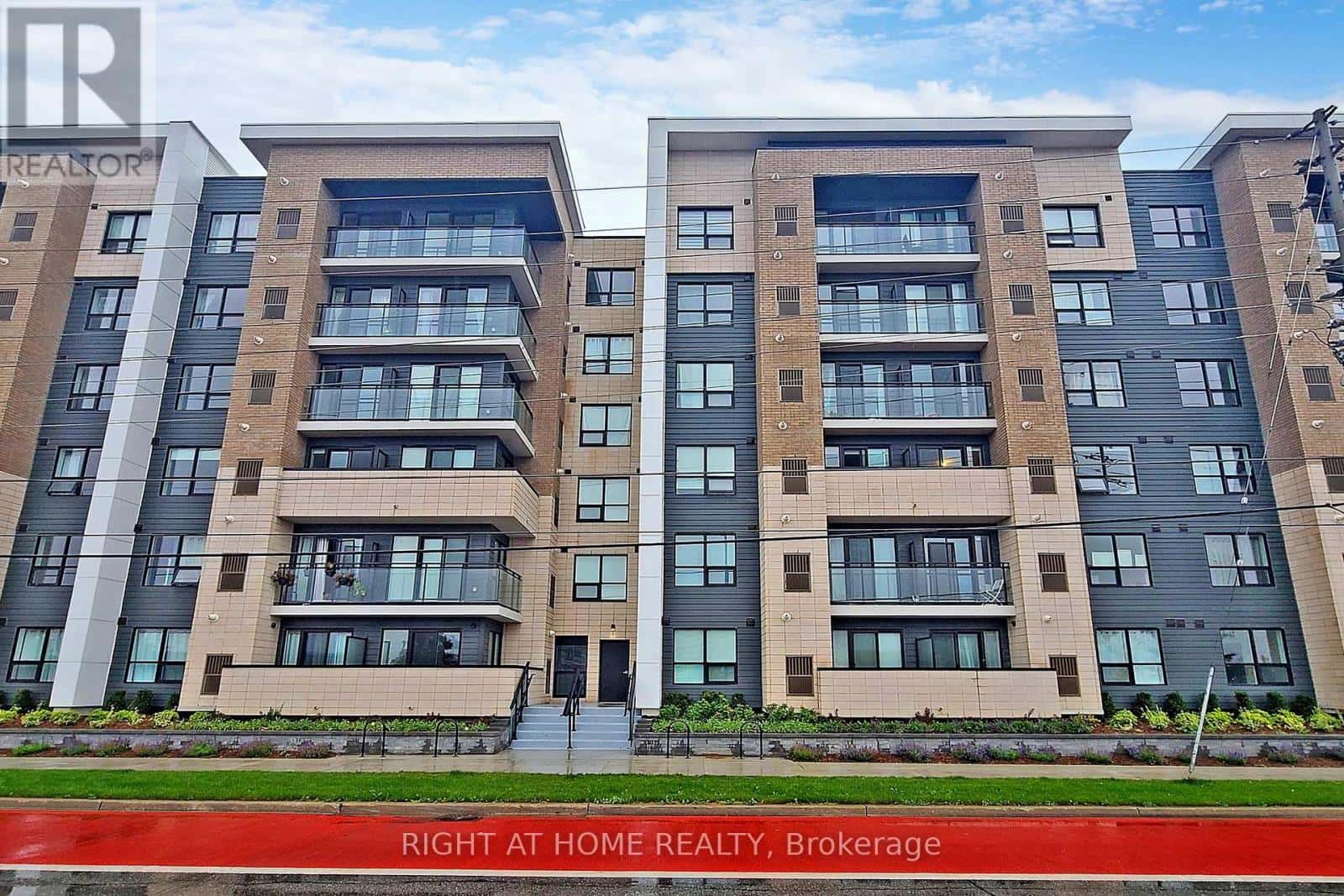 620 - 1 FALAISE ROAD — Toronto (West Hill), Ontario - Photo 2 of 17