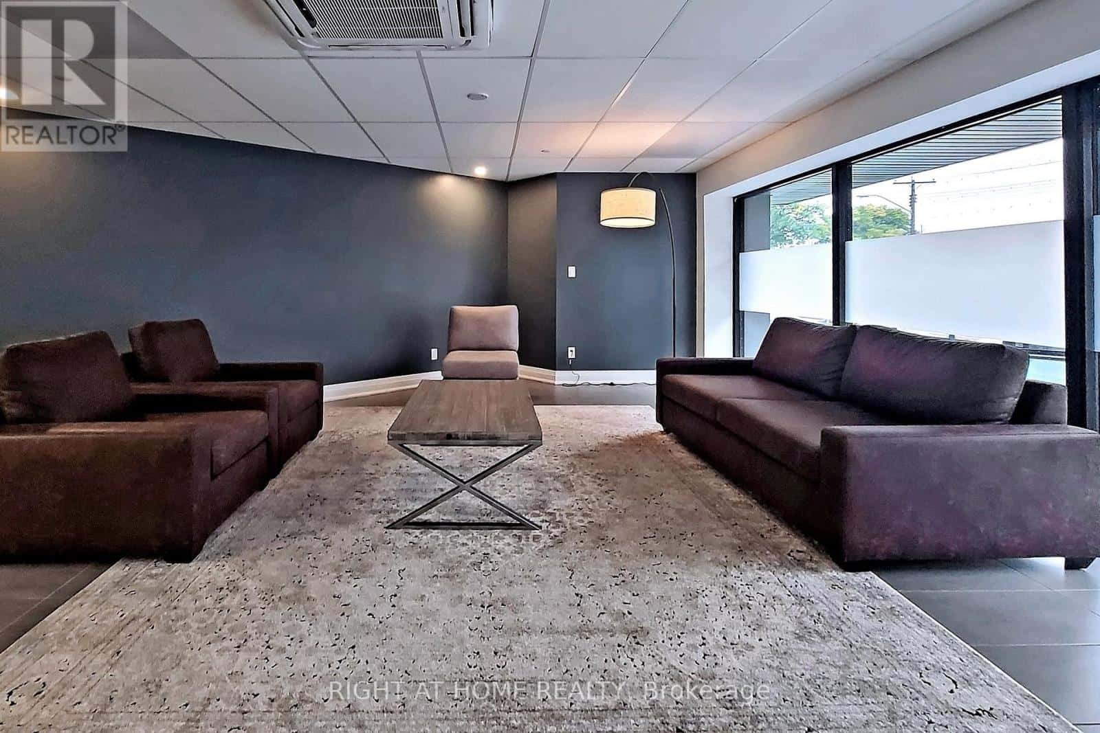 620 - 1 FALAISE ROAD — Toronto (West Hill), Ontario - Photo 5 of 17