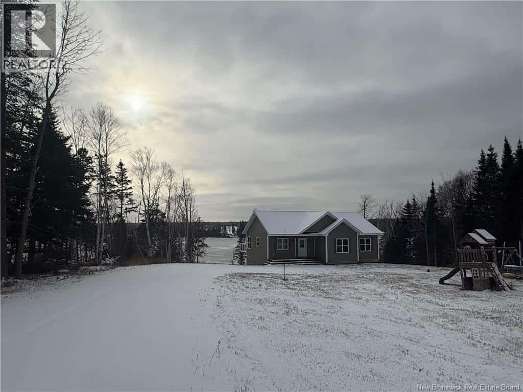 1978 Route 460 — Tabusintac, New Brunswick - Photo 3 of 37