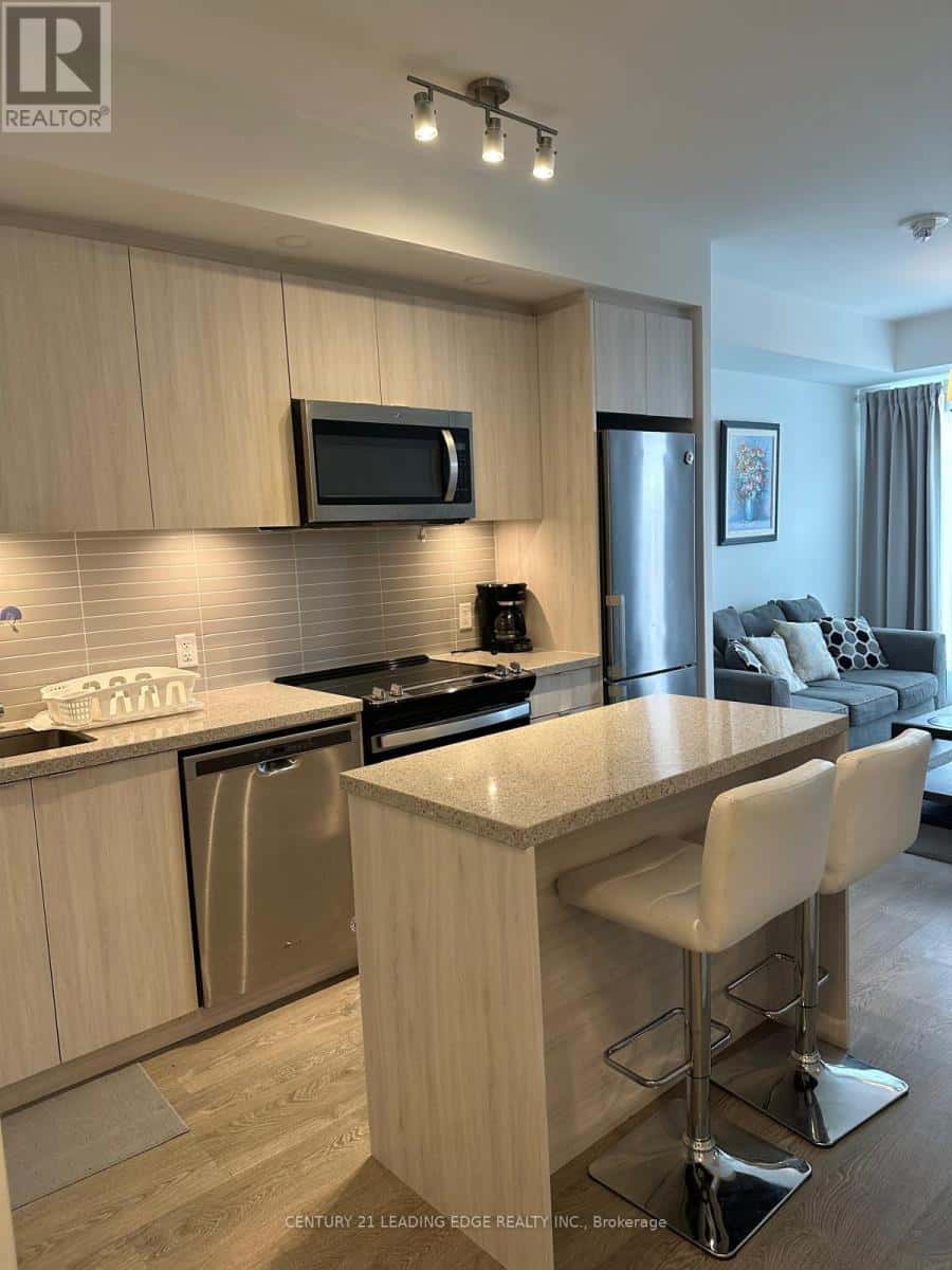 610E - 8868 YONGE STREET — Richmond Hill (South Richvale), Ontario - Photo 4 of 17