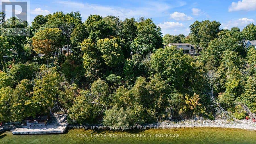 40 RIVERSIDE DRIVE — Kingston (Kingston East (Incl CFB Kingston)), Ontario - Photo 5 of 10