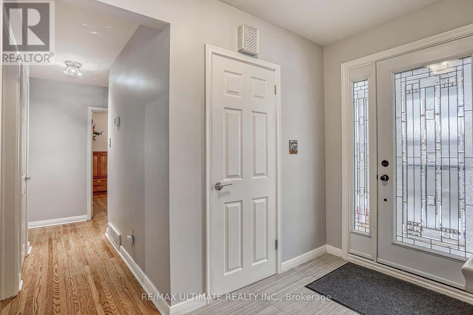 7 CHOPIN AVENUE — Toronto (Ionview), Ontario - Photo 5 of 40