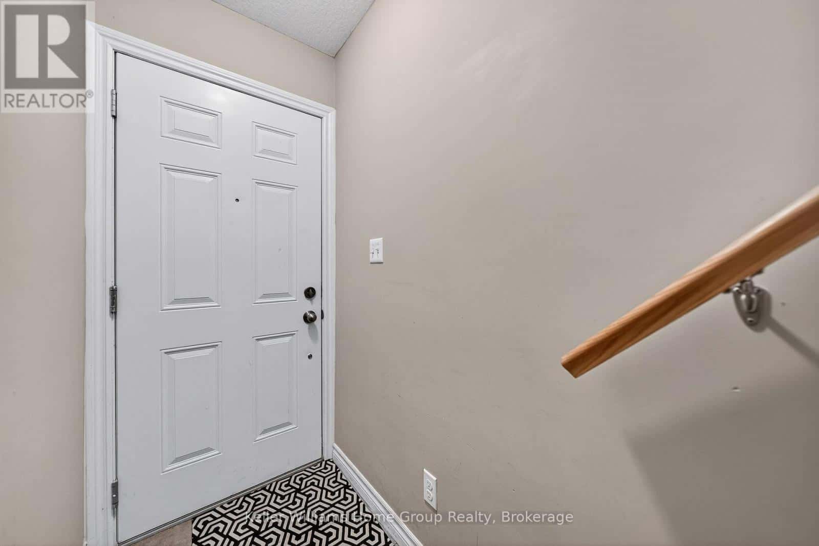 35B - 15 CARERE CRESCENT — Guelph (Victoria North), Ontario - Photo 5 of 37