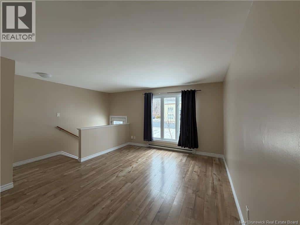 543-545 St Anne — Bathurst, New Brunswick - Photo 4 of 21