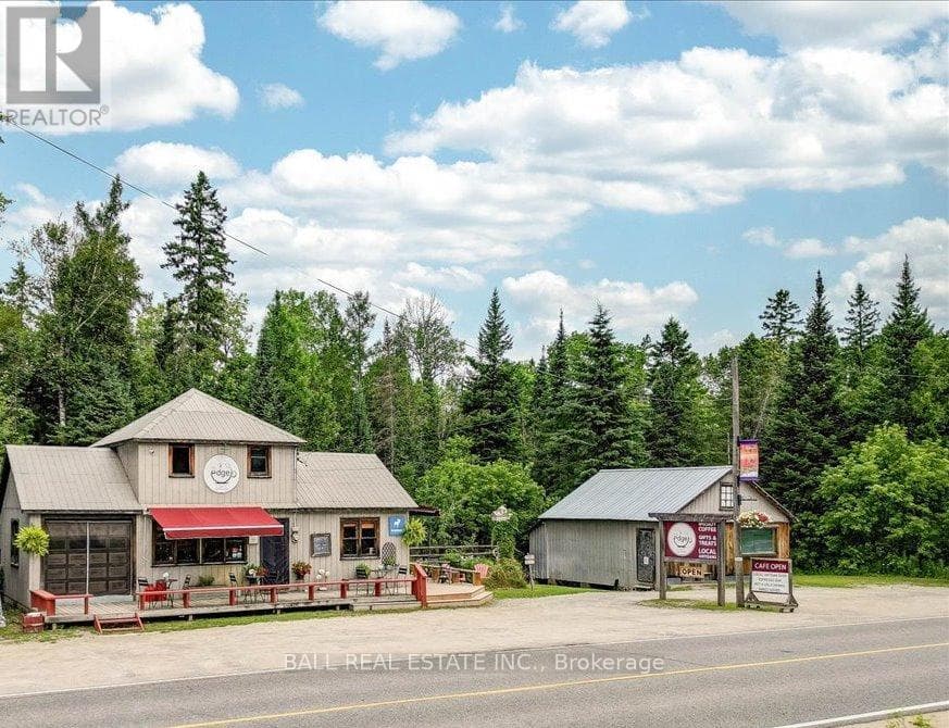 5424 COUNTY ROAD 620 — Wollaston, Ontario - Main photo
