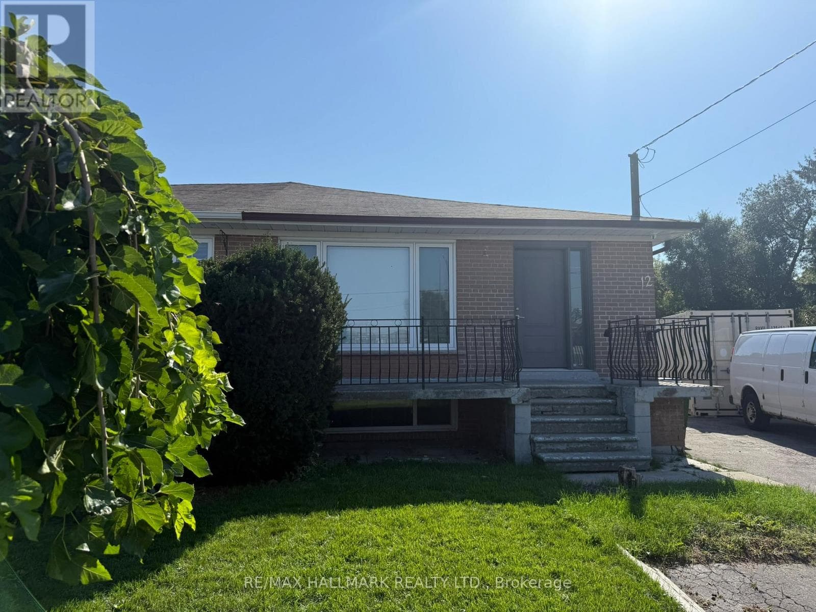 12 ROSETTE COURT — Toronto (Humbermede), Ontario - Main photo