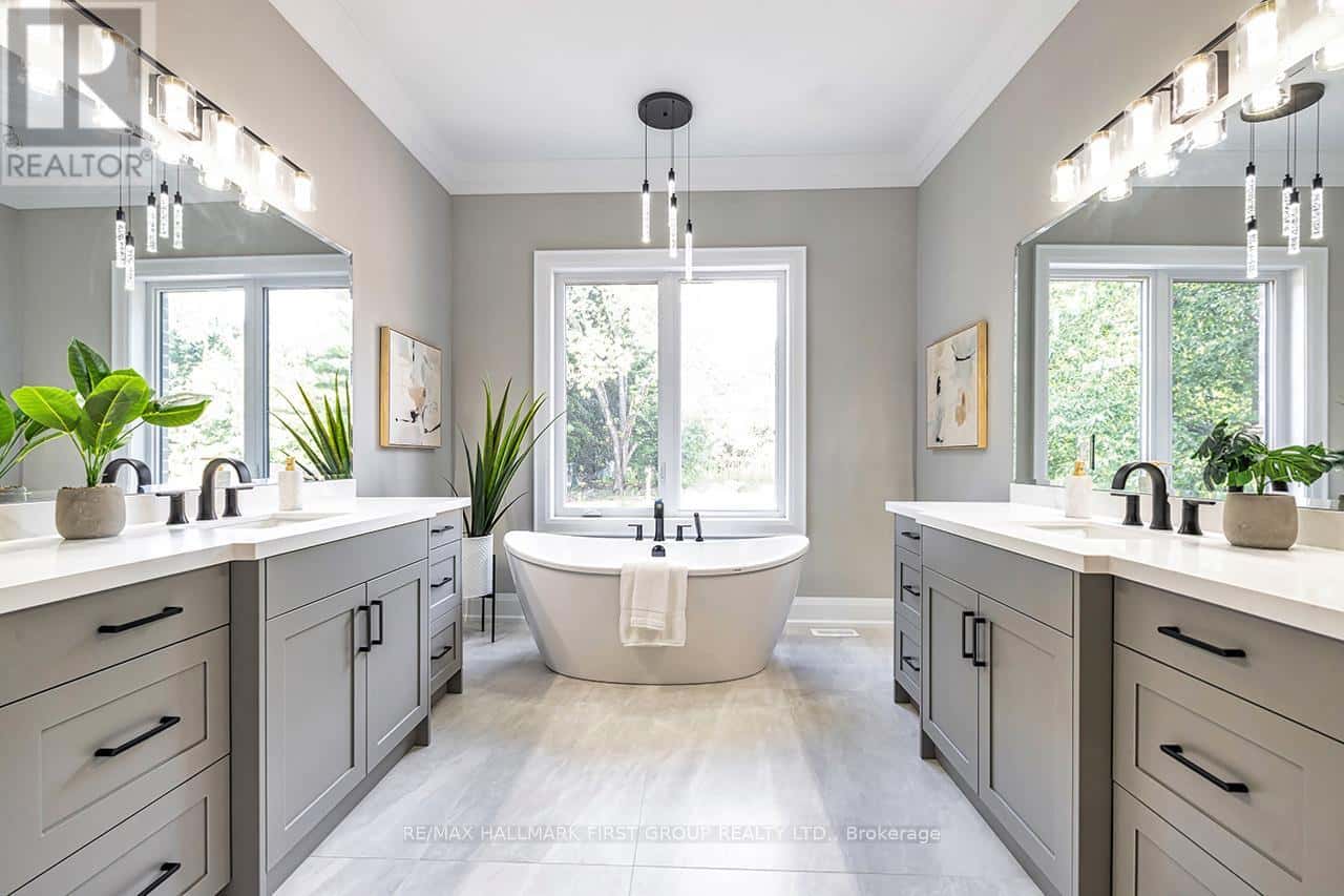 10 PHILIPS ROAD — Whitby, Ontario - Photo 5 of 48