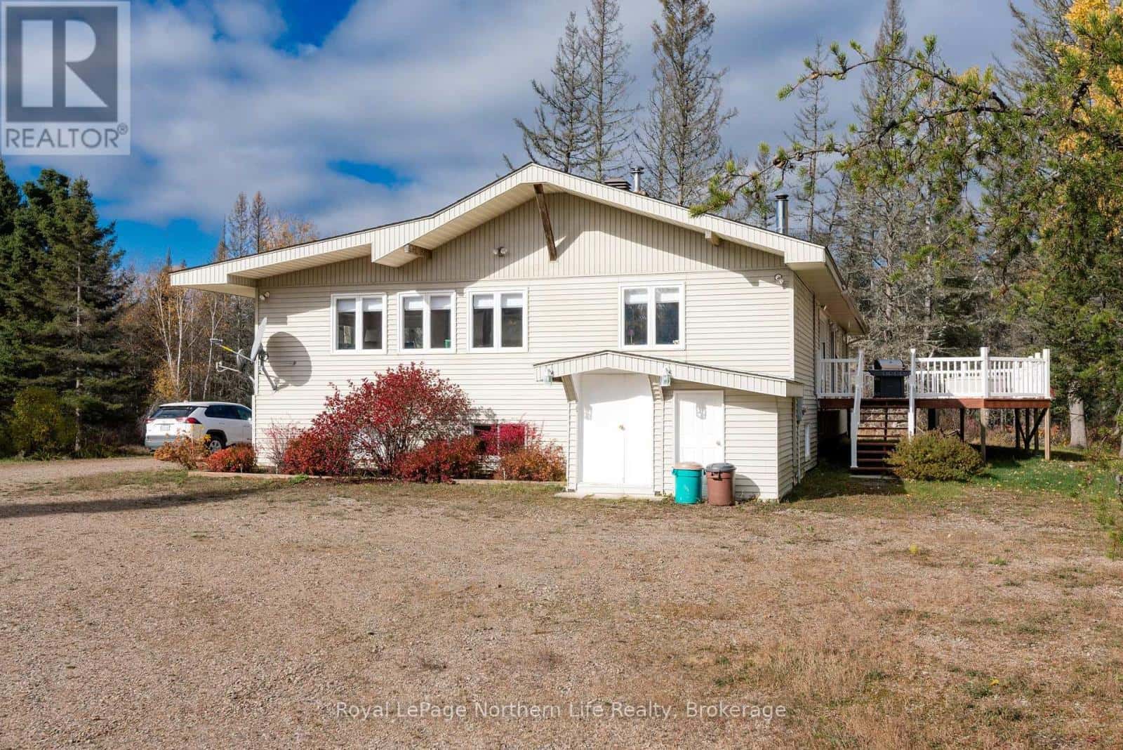 809 CAMERON ROAD — Papineau-Cameron (Papineau Cameron), Ontario - Photo 4 of 50