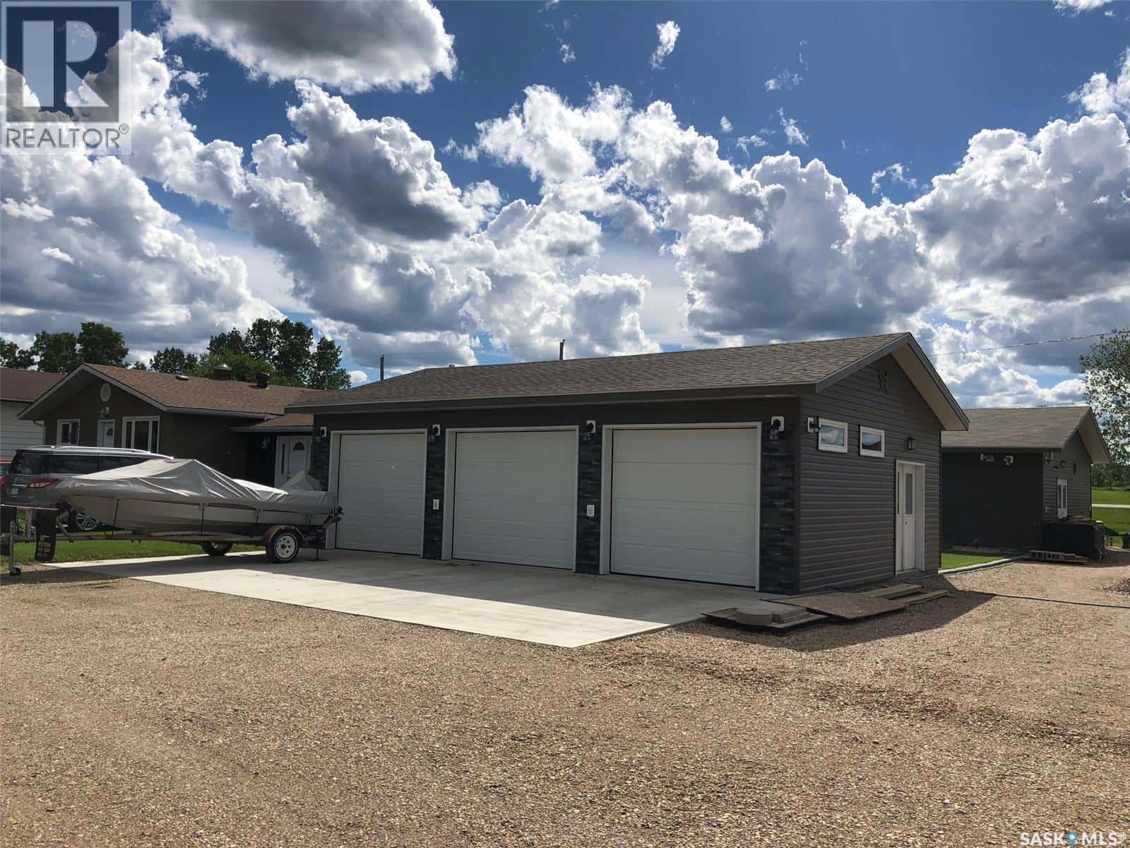 113 Patricia STREET — Hudson Bay, Saskatchewan - Photo 5 of 31