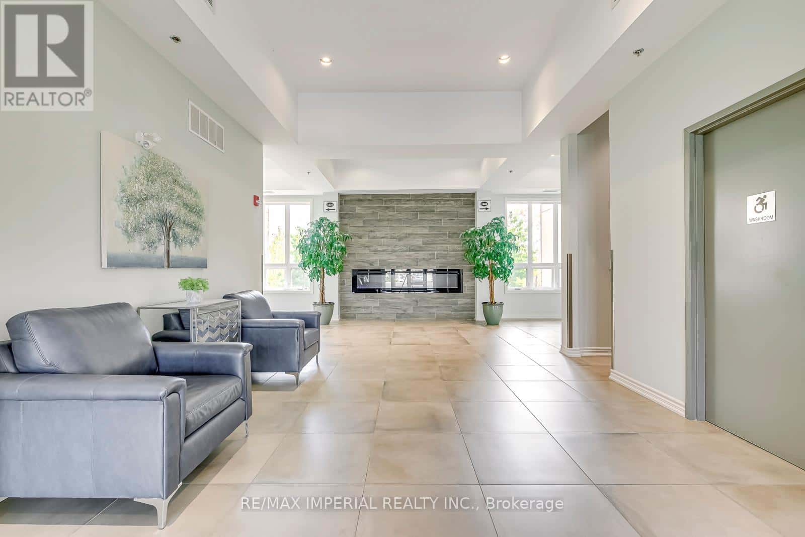 309 - 1360 COSTIGAN ROAD — Milton (CL Clarke), Ontario - Photo 4 of 28