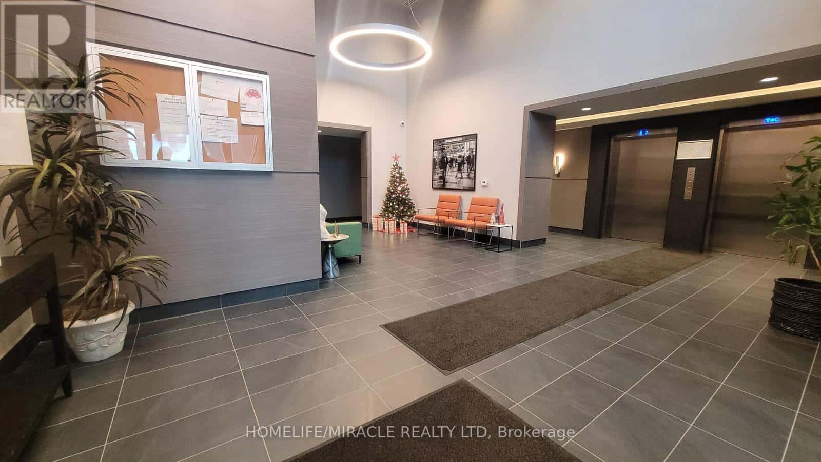 510 - 50 KAITTING TRAIL — Oakville (GO Glenorchy), Ontario - Photo 3 of 41