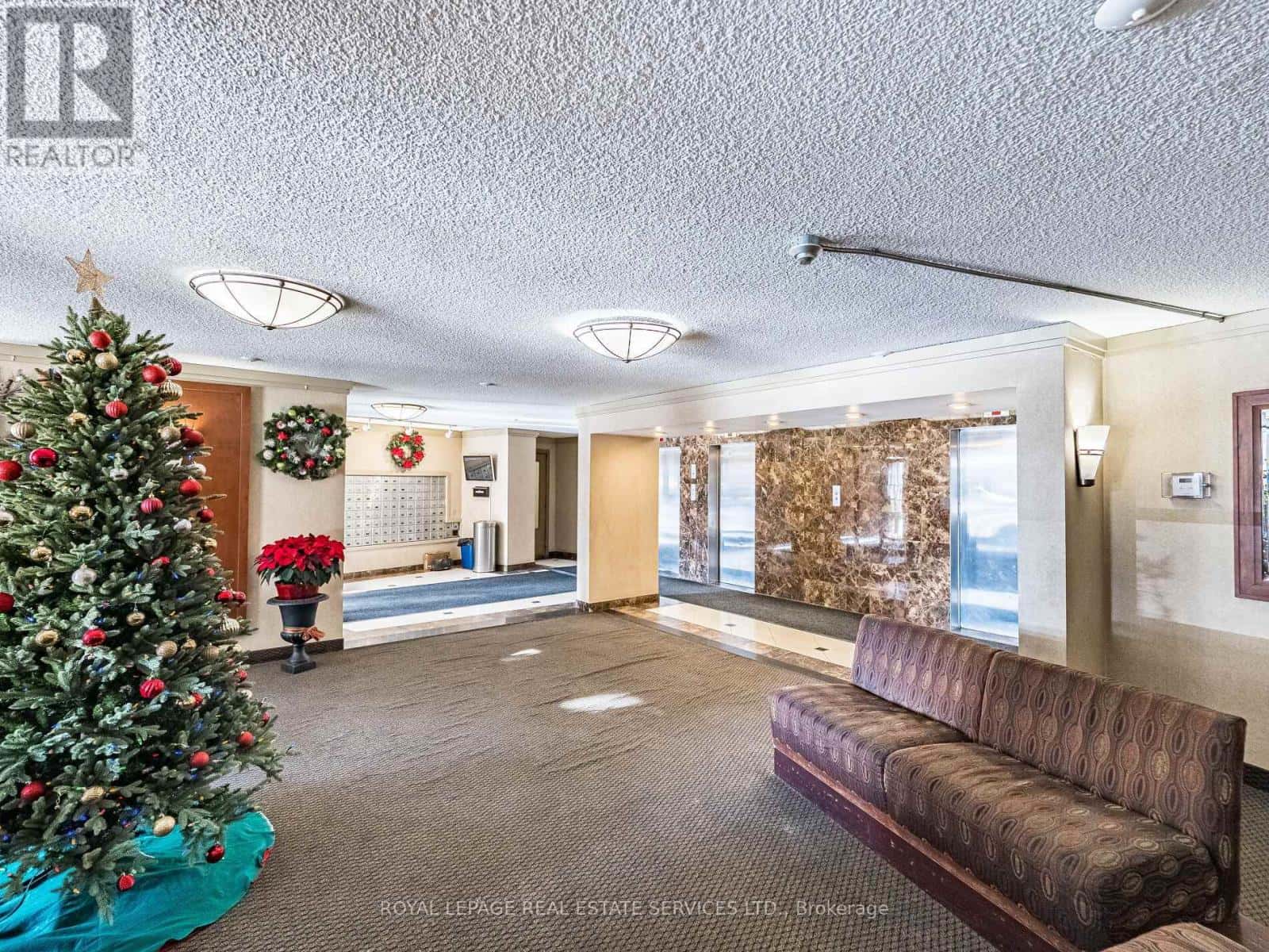 1410 - 20 MISSISSAUGA VALLEY BOULEVARD — Mississauga (Mississauga Valleys), Ontario - Photo 3 of 36