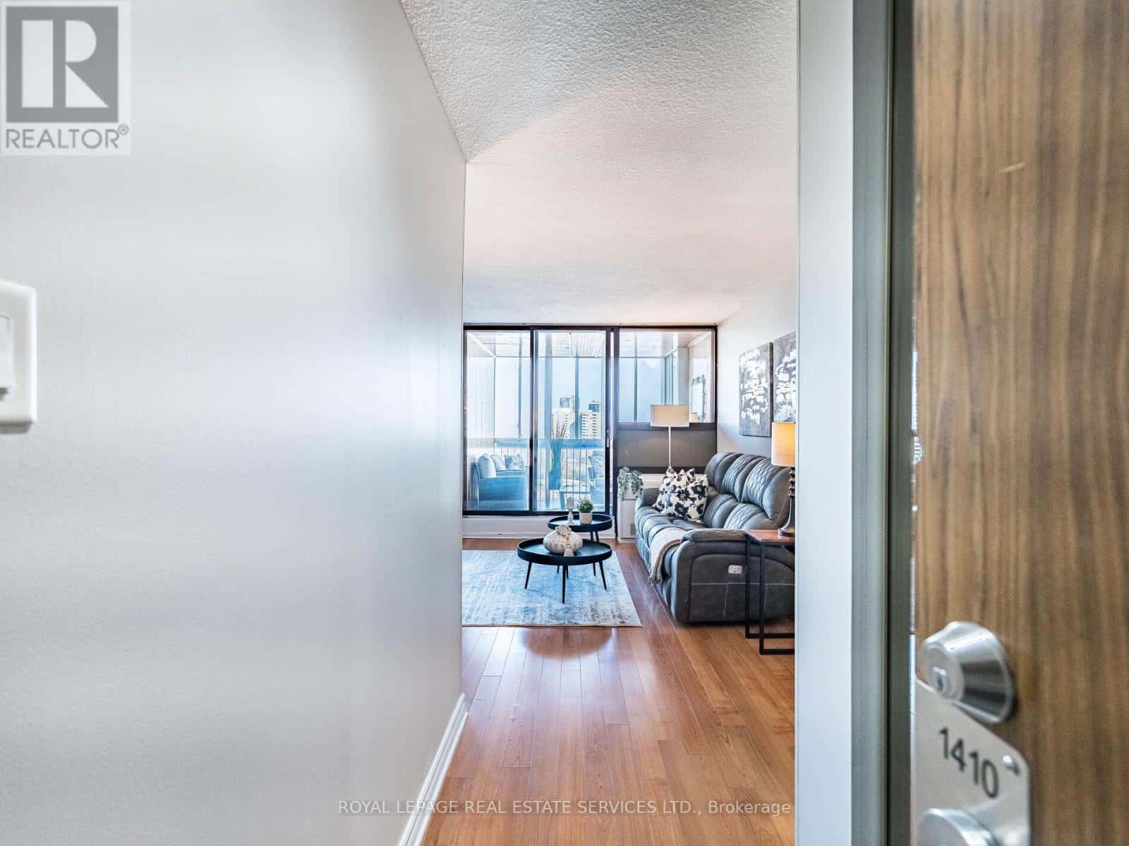 1410 - 20 MISSISSAUGA VALLEY BOULEVARD — Mississauga (Mississauga Valleys), Ontario - Photo 4 of 36