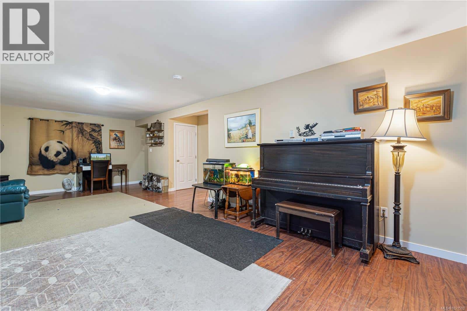 6 2100 Errington Rd — Errington, British Columbia - Photo 5 of 33