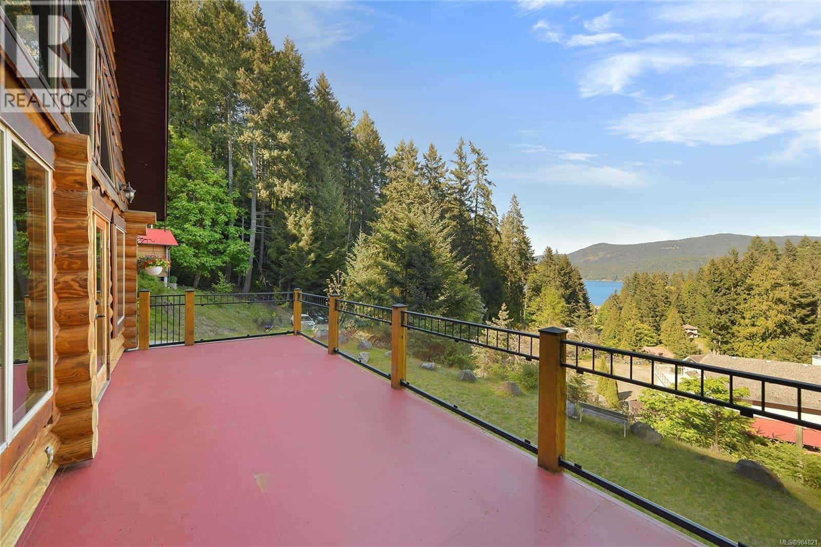 1109 / 1111 PARADISE Close — Cowichan Bay, British Columbia - Photo 4 of 48