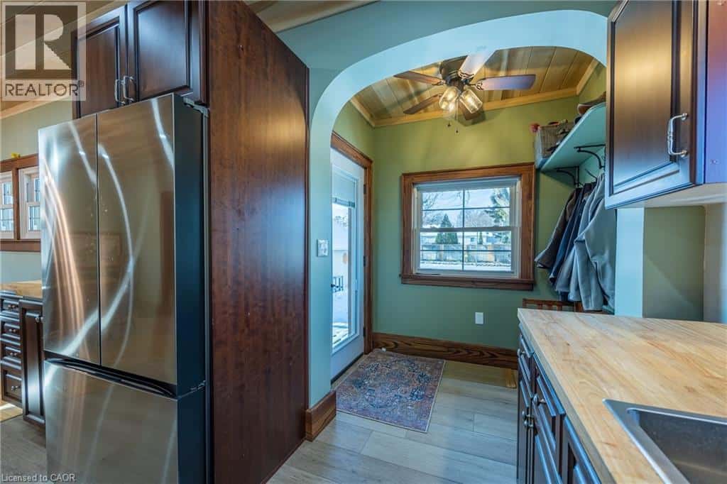 244 KENT Street S — Simcoe, Ontario - Photo 2 of 43