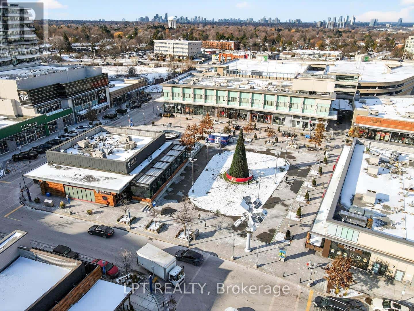 536 - 20 O'NEILL ROAD — Toronto (Banbury-Don Mills), Ontario - Photo 4 of 40