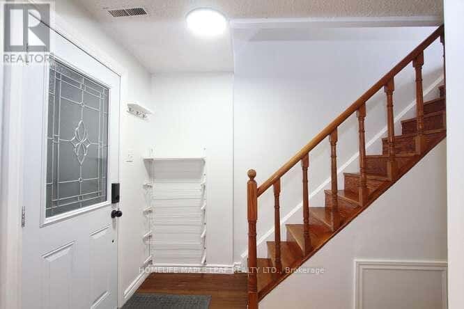 7-13 - 13 LOTHERTON PATHWAY — Toronto (Yorkdale-Glen Park), Ontario - Photo 5 of 35