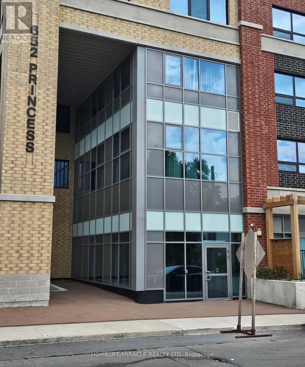 420 - 652 PRINCESS STREET — Kingston (Central City East), Ontario - Photo 3 of 30