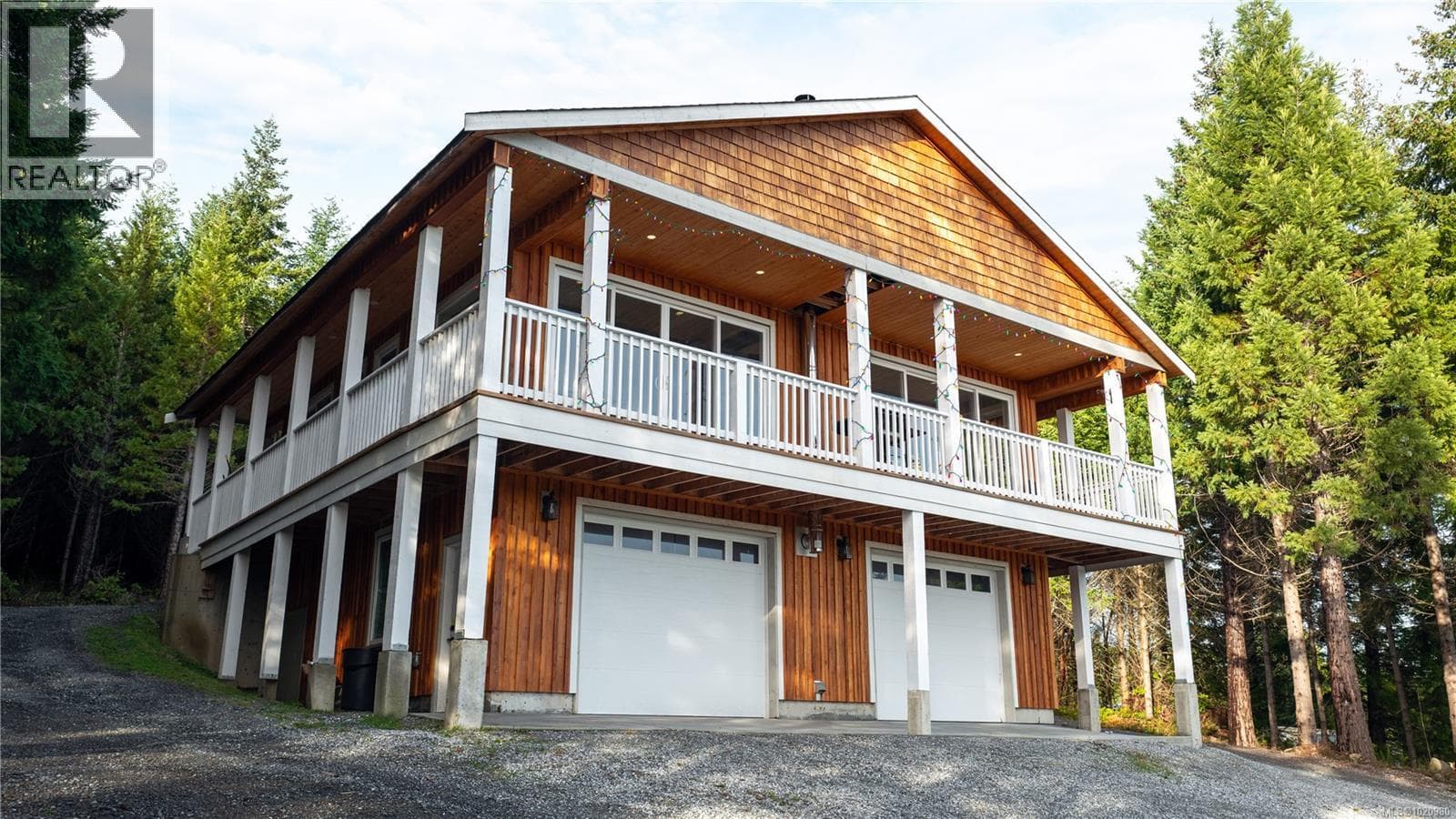 1550 Olympic Dr — Shawnigan Lake, British Columbia - Main photo