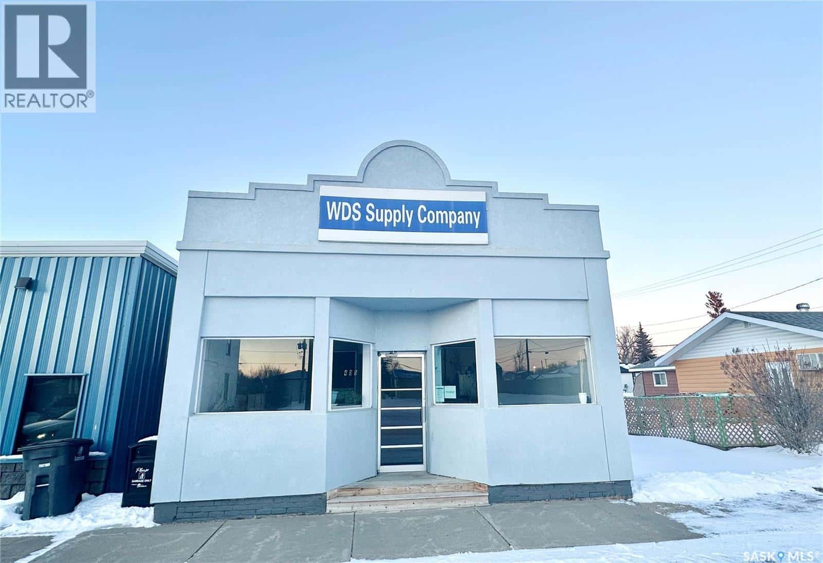 405 2nd STREET — Dundurn, Saskatchewan - Photo 2 of 30