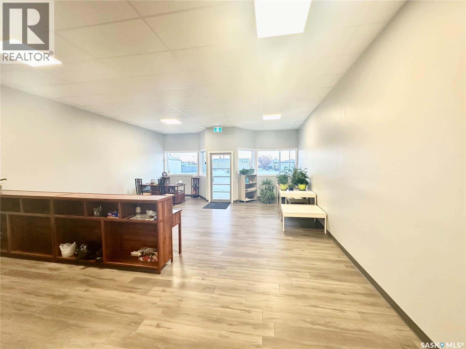 405 2nd STREET — Dundurn, Saskatchewan - Photo 4 of 30