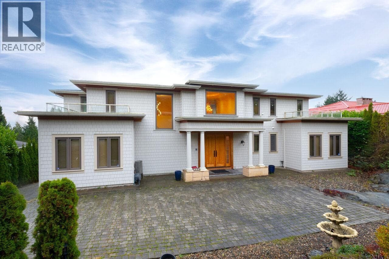 950 GREENWOOD ROAD — West Vancouver, British Columbia - Main photo