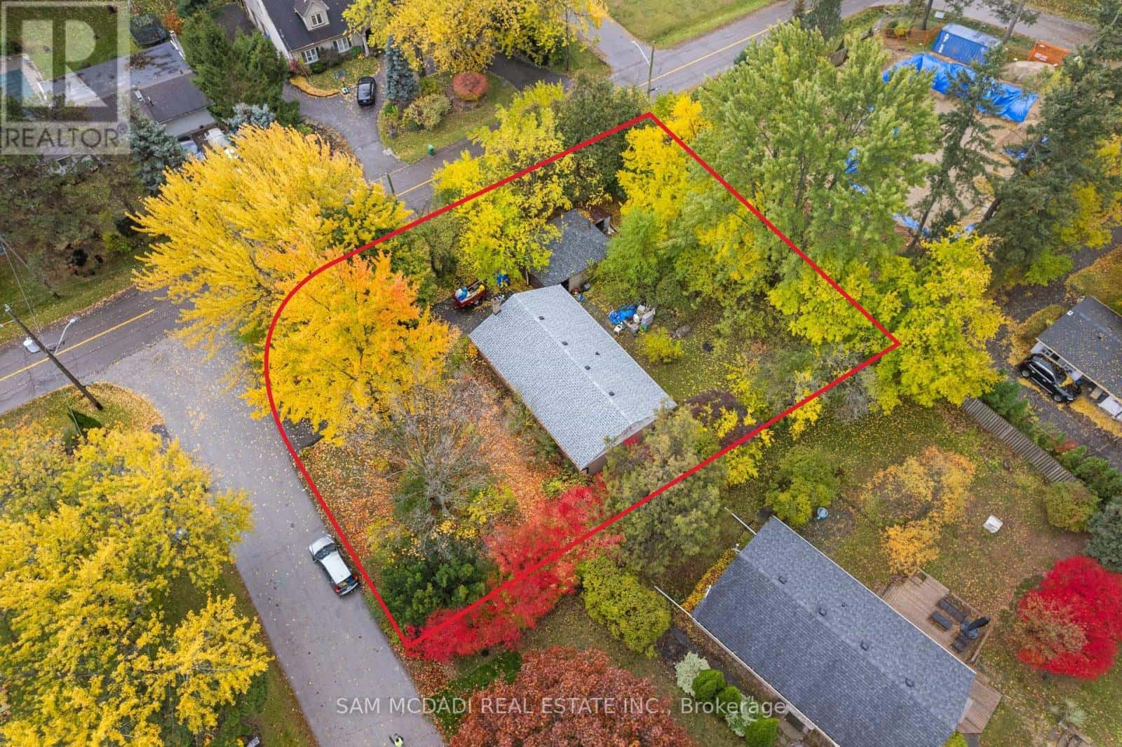 1610 MAGENTA COURT — Mississauga (Mineola), Ontario - Photo 2 of 12