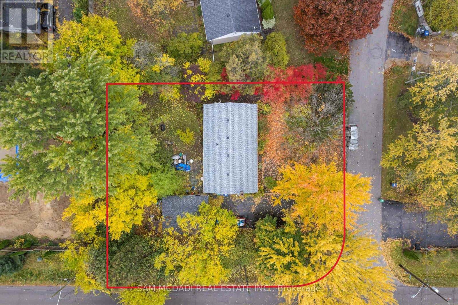 1610 MAGENTA COURT — Mississauga (Mineola), Ontario - Photo 3 of 12