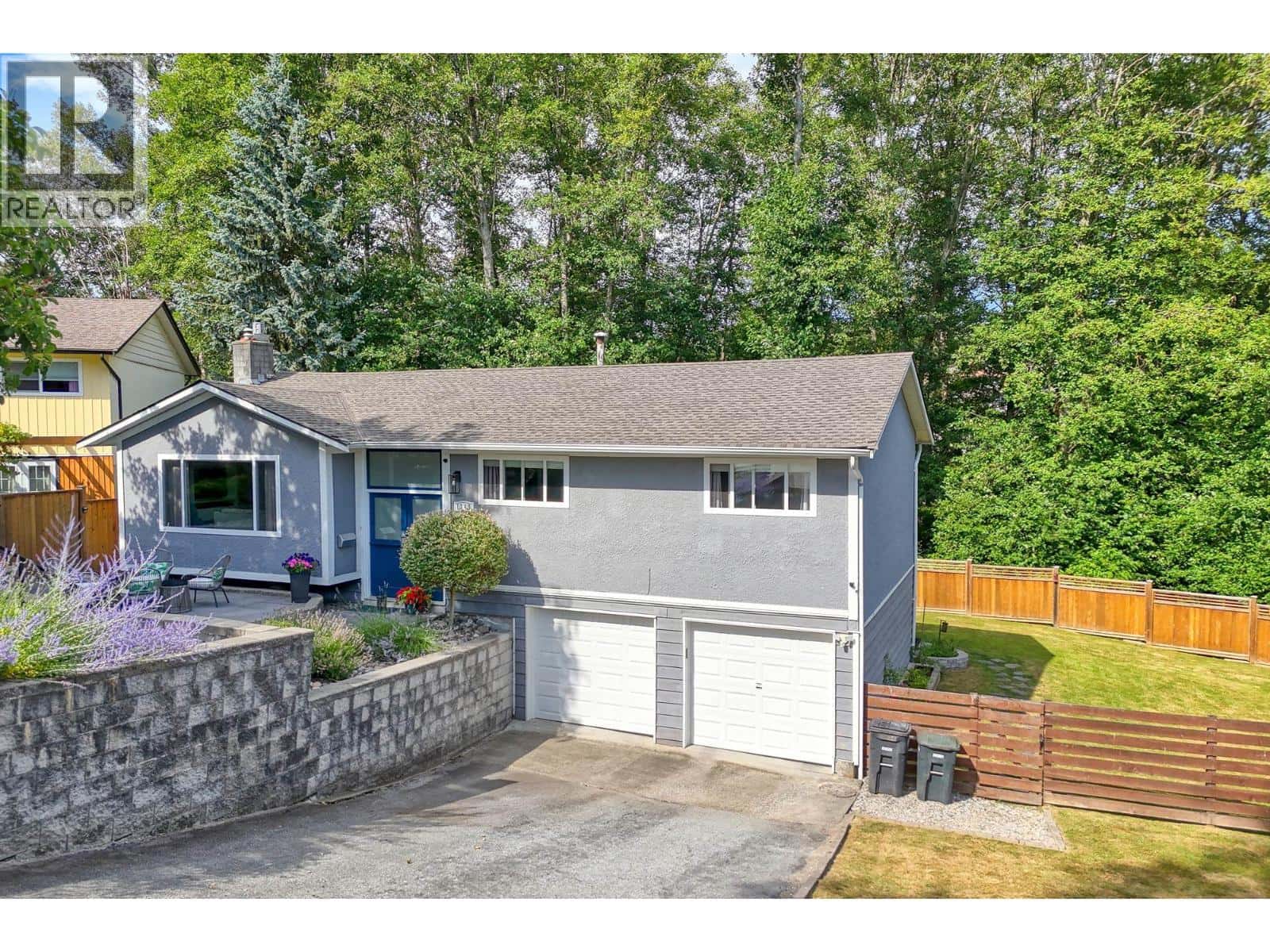 1340 LORILAWN COURT — Burnaby, British Columbia - Photo 5 of 40