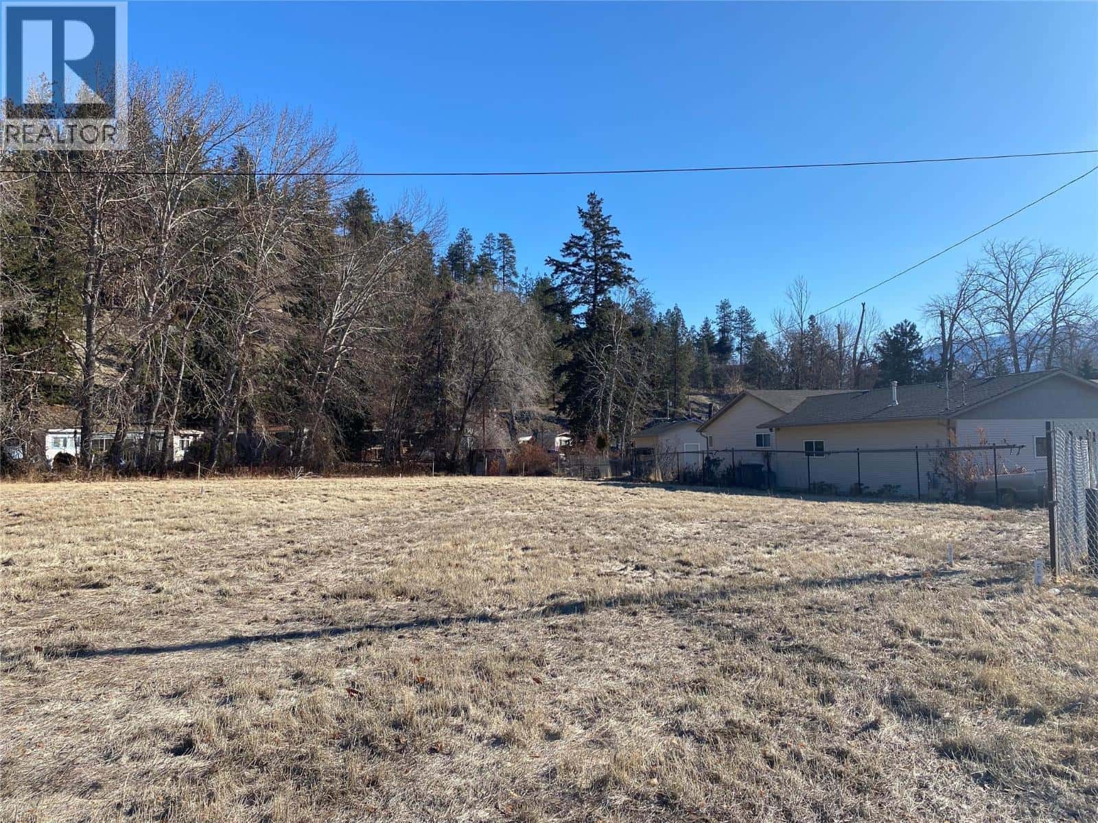 5631 Wild Goose Street — Peachland, British Columbia - Photo 3 of 3