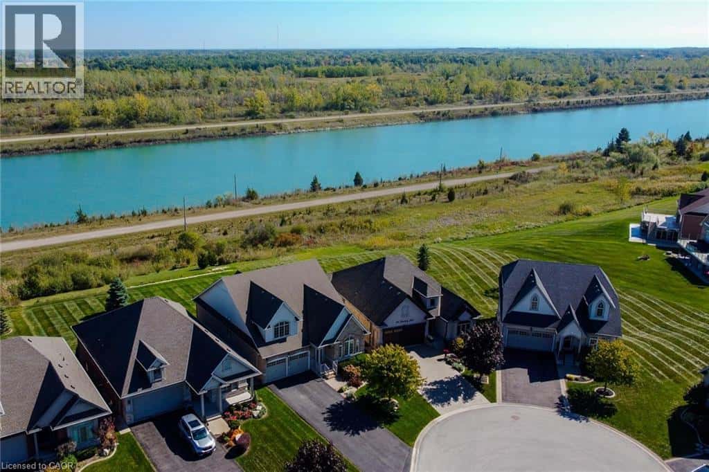 115 TURNBERRY Trail — Welland, Ontario - Photo 2 of 46