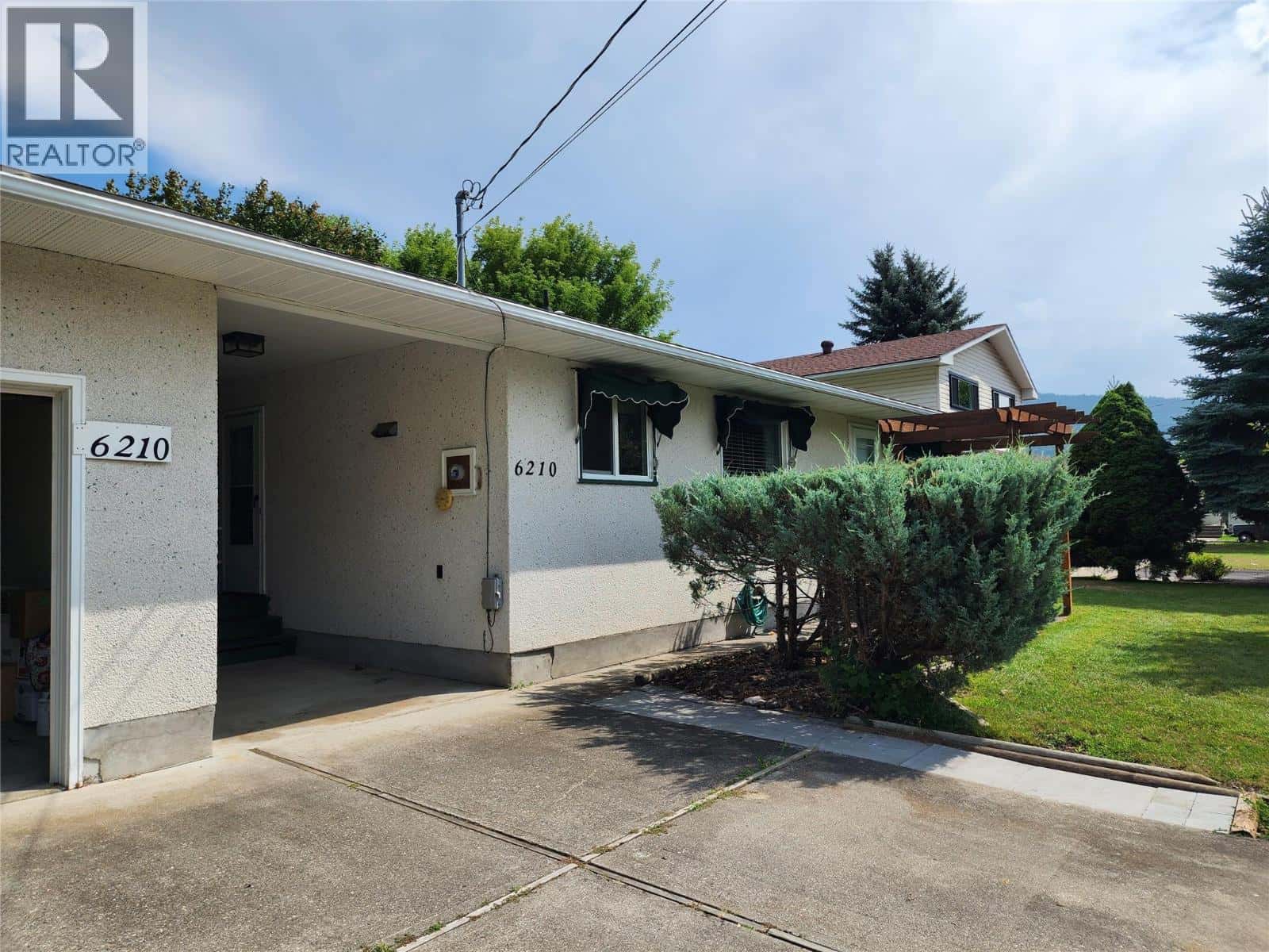 6210 York Road — Grand Forks, British Columbia - Photo 4 of 22