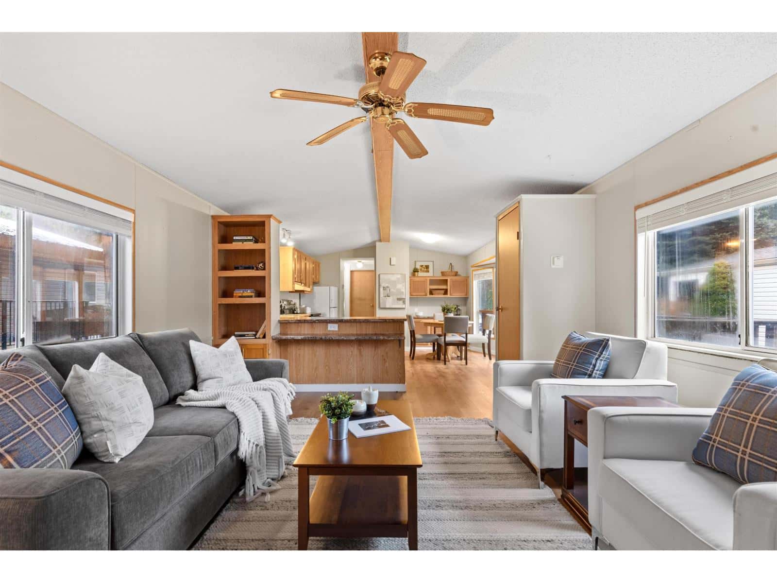 216 45835 SLEEPY HOLLOW ROAD, Cultus Lake East — Cultus Lake, British Columbia - Photo 3 of 39