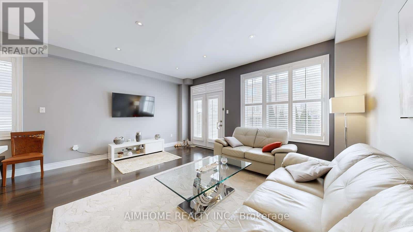 18 BRISTLEWOOD CRESCENT — Vaughan (Patterson), Ontario - Photo 5 of 50