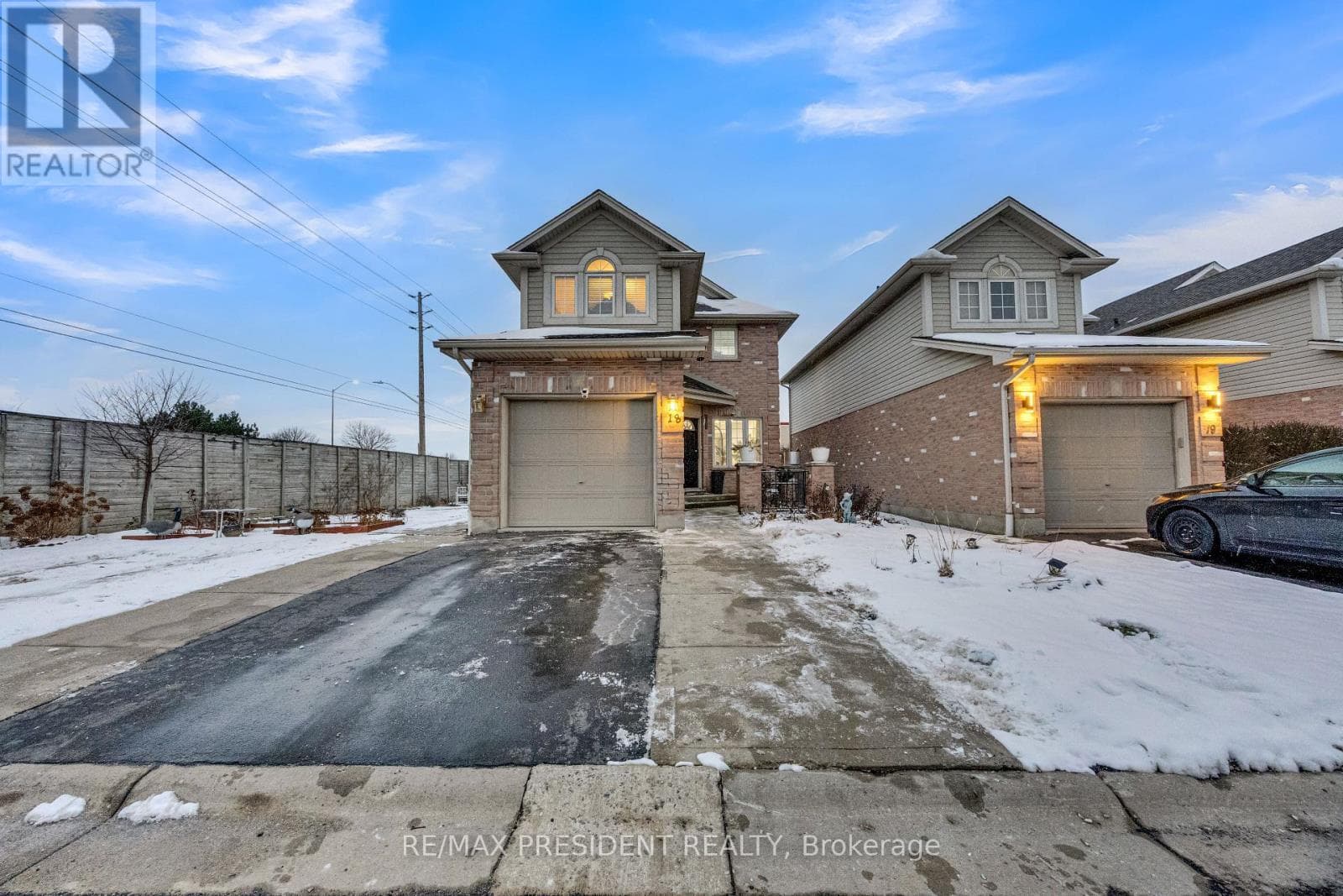 18 - 10 CHALKSTONE DRIVE — London South (South X), Ontario - Main photo