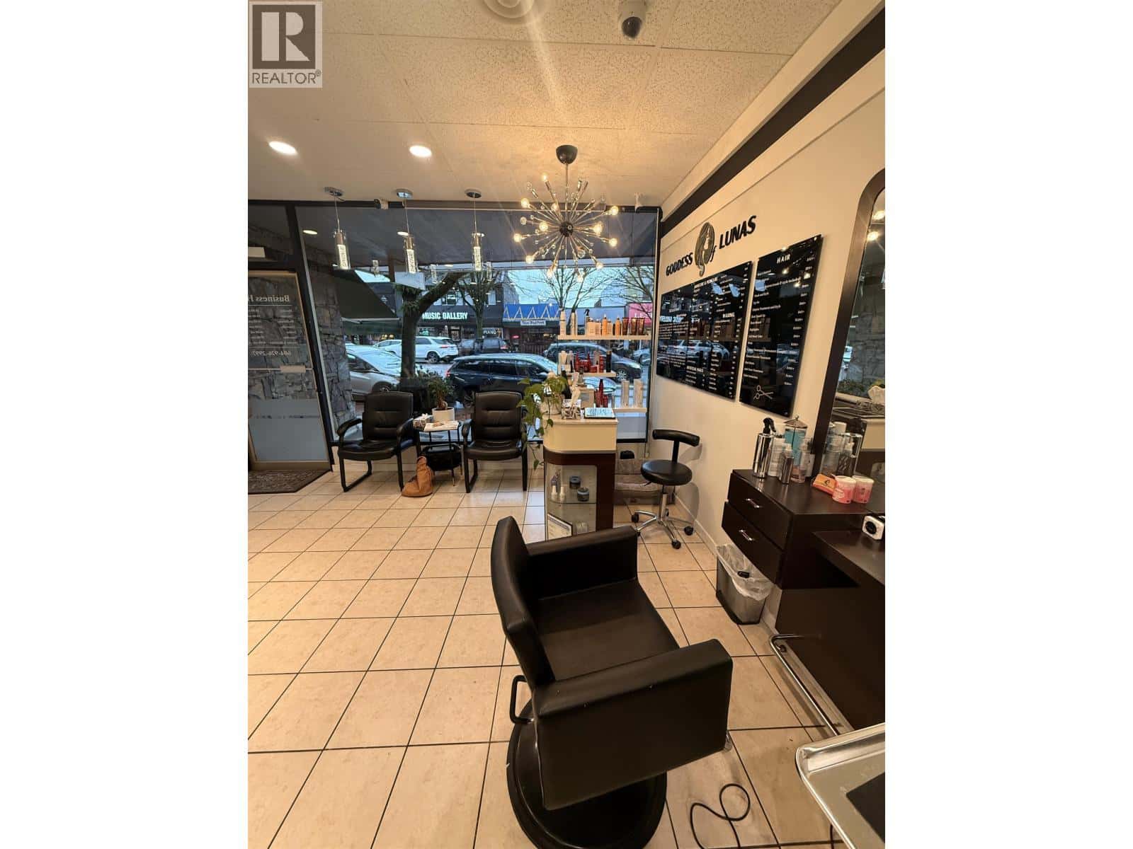 1471 MARINE DRIVE — West Vancouver, British Columbia - Photo 4 of 11