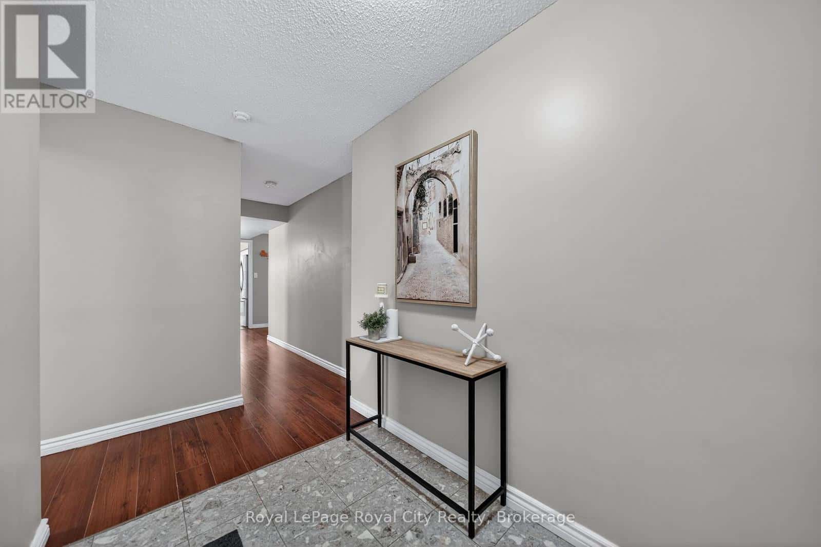 701 - 281 BRISTOL STREET — Guelph (Junction/Onward Willow), Ontario - Photo 4 of 50