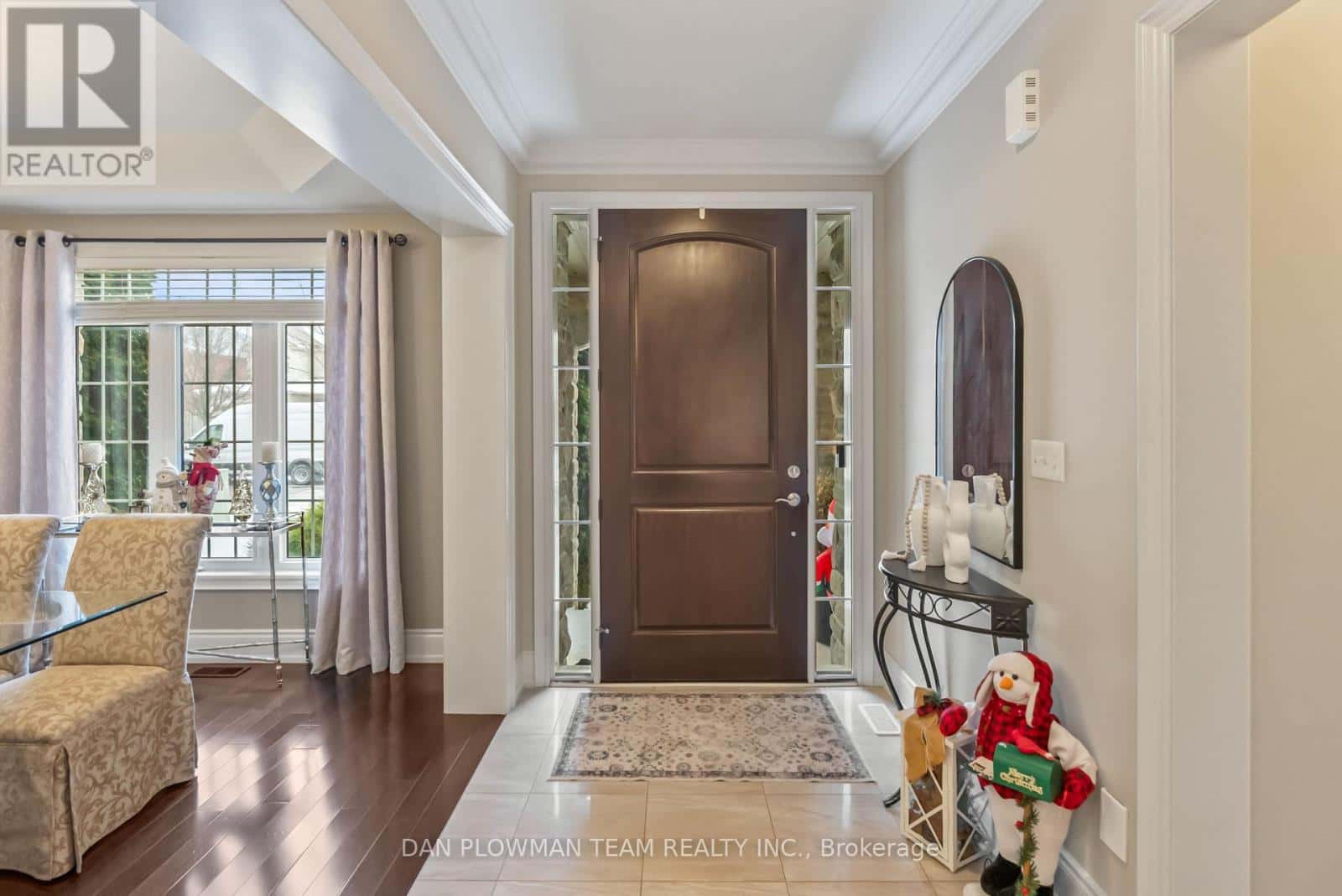 3 SERENE COURT — Whitby (Rolling Acres), Ontario - Photo 2 of 50