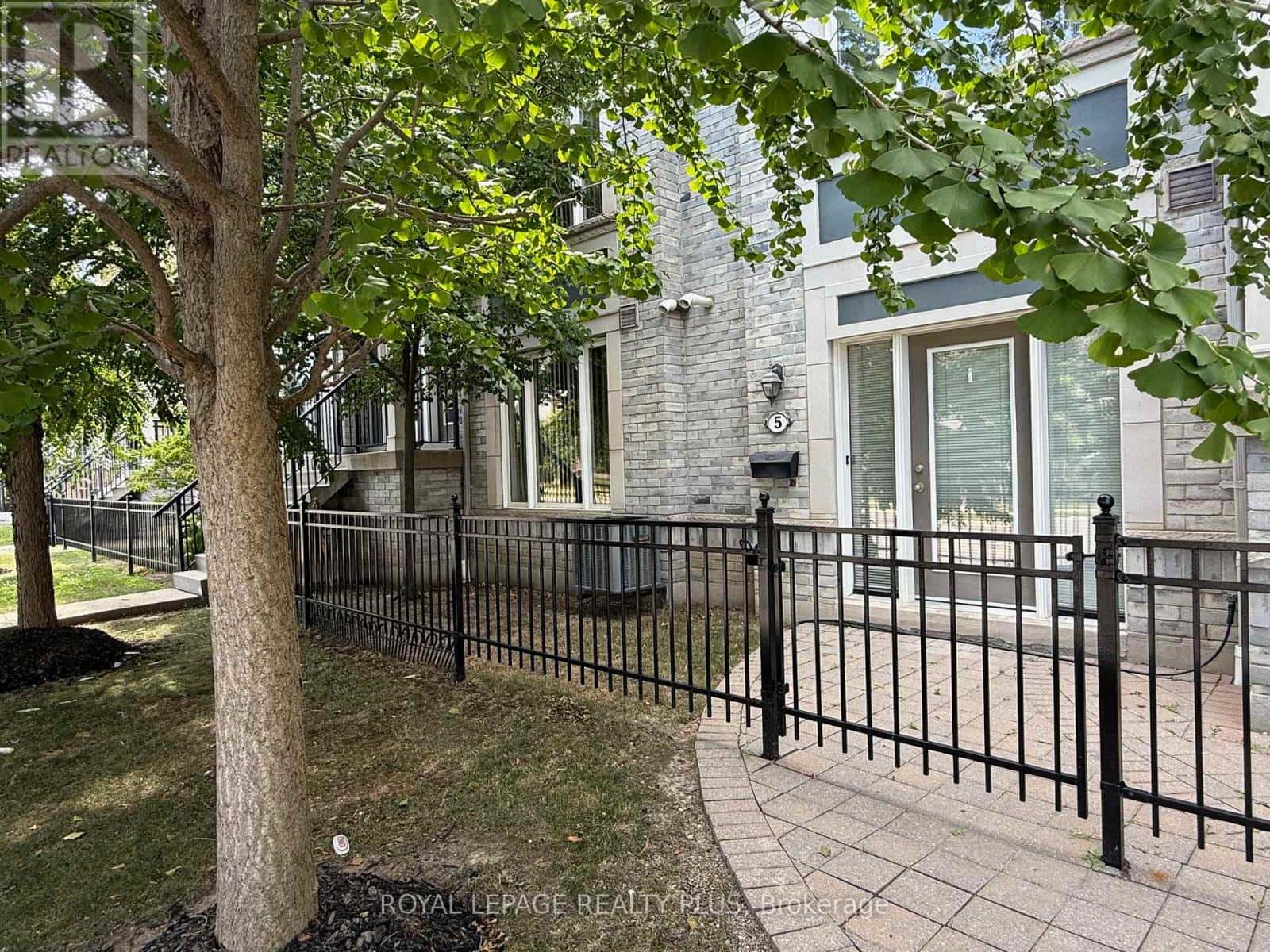 3015 Destination Drive 5